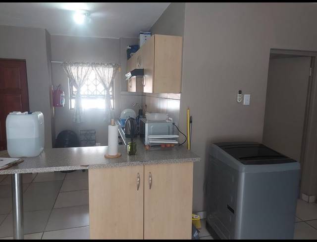 2 BEDROOM APARTMENT FOR SALE IN RICHARDS BAY CENTRAL